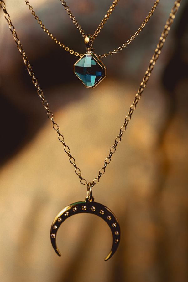 Jewelry online brand guide